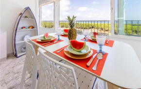 Cozy Apartment In Guardamar Del Segura With Wifi
